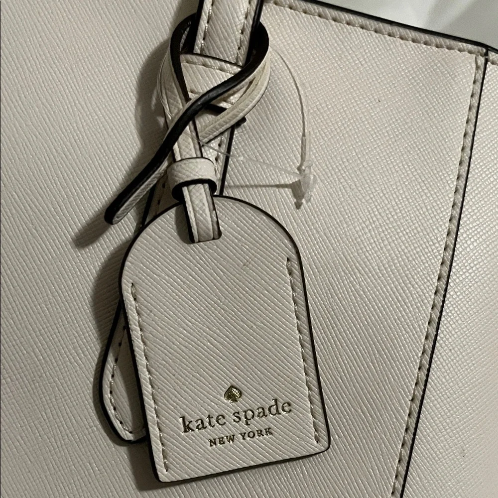 Kate Spade New York Schuyler White Medium Tote Bag - Picture 3 of 11